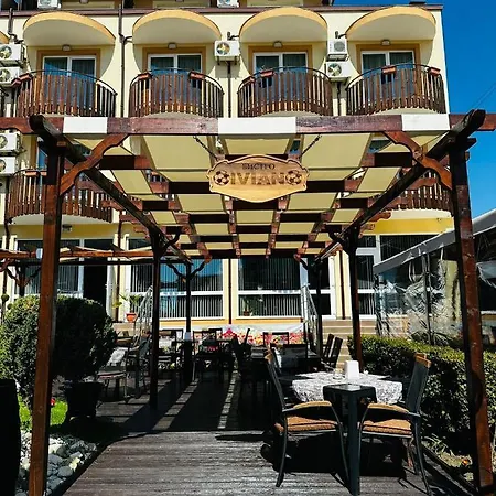 Hotel Ivian Family